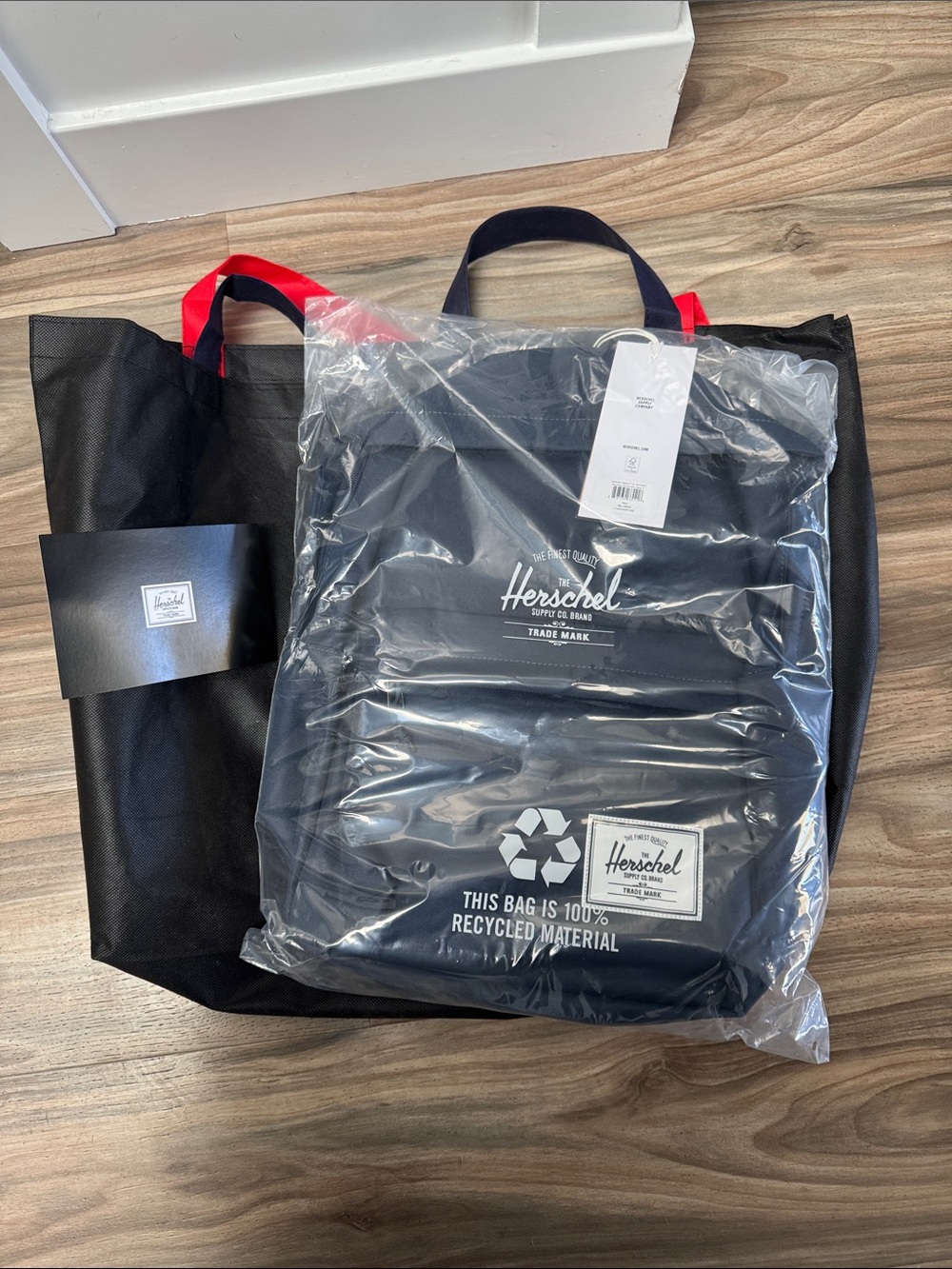 Herschel Supply Company Navy Classic XL Backpack new w/ tags!